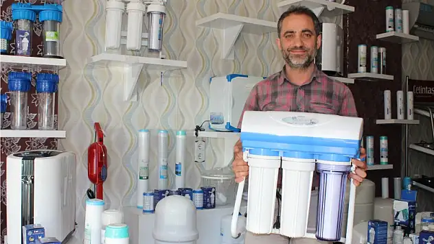 Evde de, iş yerinde de suyu arıtarak içiyoruz