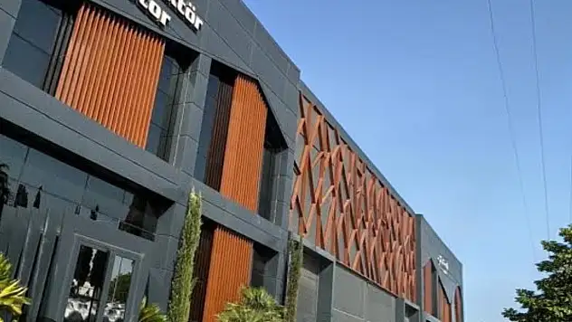 Fabrikaya molotofkokteylli ve silahlı saldırı