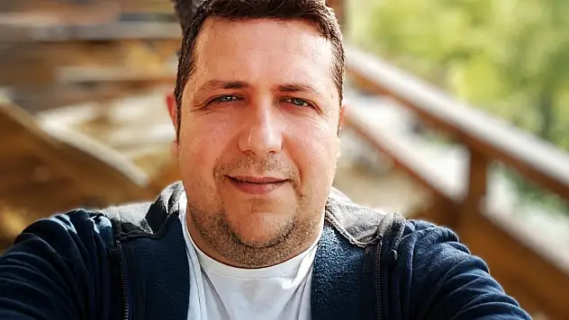 Genç adam evinde ölü bulundu