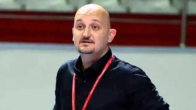 Göztepe'de teknik ayrılık: Ataman Güneyligil görevden ayrıldı