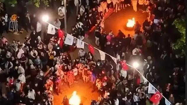 Hıdırellez Torbalı'da binlerce kişinin katıldığı şenlikle kutlandı