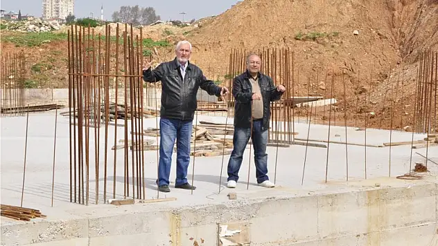 HIRSIZLIK YÜZÜNDEN CAMİ İNŞAATI DURDU!