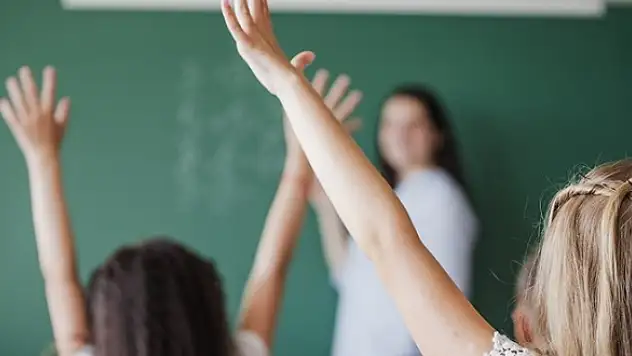 İlkokul öğretmenlerine ek ders müjdesi