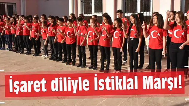 İşaret diliyle İstiklal Marşı!