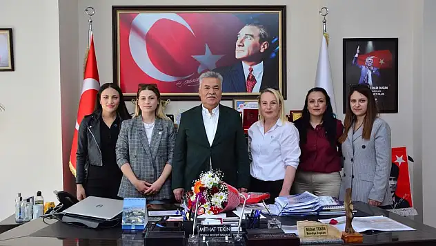 İYİ Parti'nin 'İYİ' kadınlarından Tekin'e ziyaret