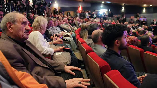 İzmir'de 21 bin 20 sosyal konutun hak sahipleri kura ile belirlendi