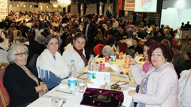 İzmir'de Erzincanlılar birlik ve dayanışma gecesinde buluştu
