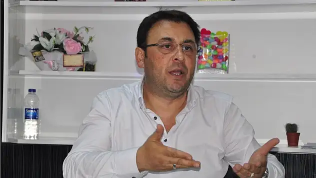 KENDİ GÖBEĞİMİZİ KESERİZ