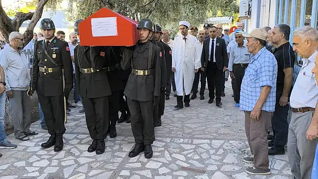 Kıbrıs gazimiz son yolculuğuna uğurlandı