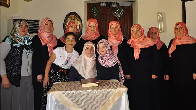 Kulakların pasını sildi