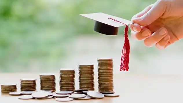 LGS'de ilk bine giren öğrenciye 5 bin TL