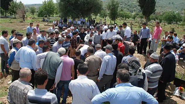 Mezarlığımızı kullanmayın