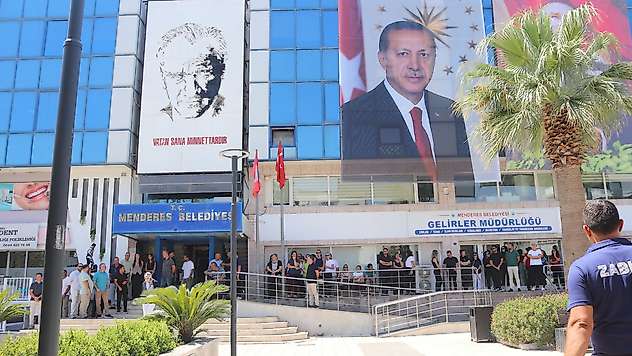 Mustafa Ersoy YENİ Parti'den istifa etti