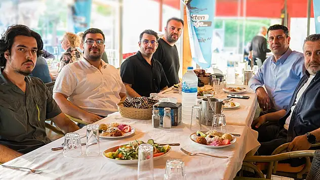 Radikal Eğitim Kurumları'nda 'Gelenekten Geleceğe' buluşması