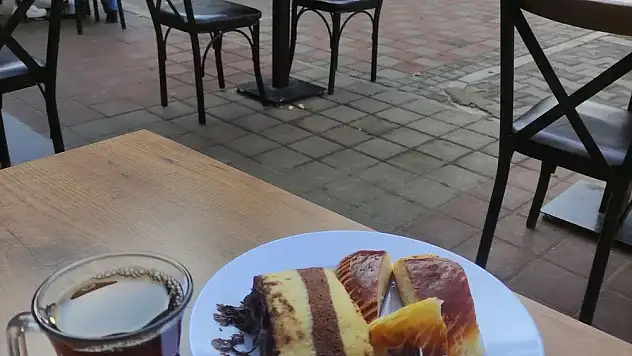 SAĞLIKSIZ 1 ÖĞÜN SADECE 2 BİN 700 LİRA