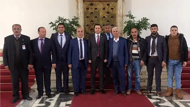 Şoförler direksiyonu Ankara'ya kırdı