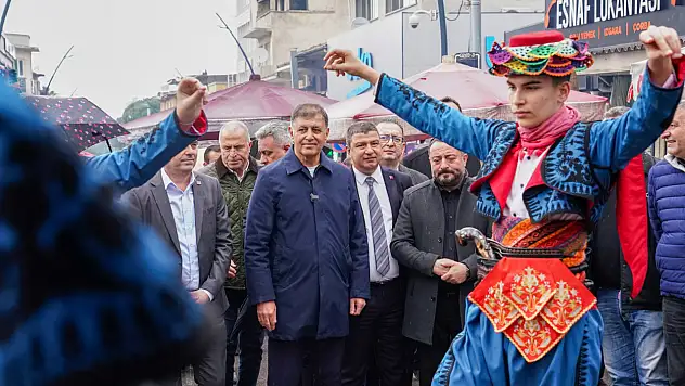 Tire'de festival başladı: Tugay'dan İzmir ve Tire vurgusu