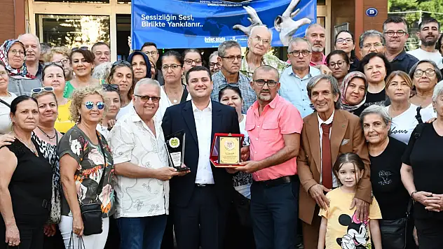 Torbalı Belediyesi işitme engelli bireyleri ağırladı