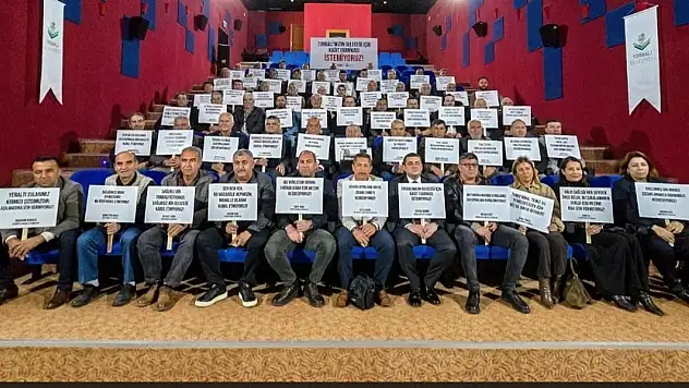 Torbalı'da 60 muhtardan kağıt fabrikasına karşı ortak bildiri
