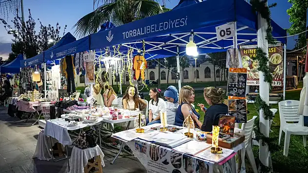 Torbalı'da Gece Pazarı açıldı