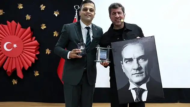 Torbalı'da yıldızlar geçidi: Ödüllü komedi