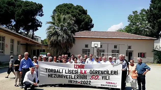 Torbalı Lisesi mezunları 50 yıl sonra buluştu