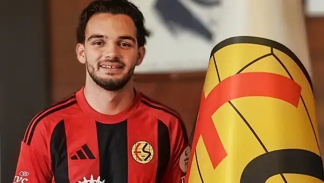 Torbalılı Emre Tangeldi'nin yeni adresi Eskişehirspor