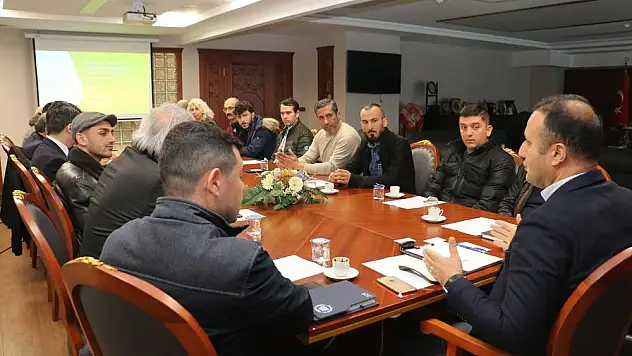 TTO’dan sanayicilere ekonomi semineri