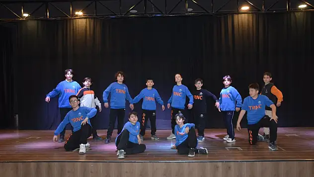 Turuncu Efeler, finallere hazırlanıyor