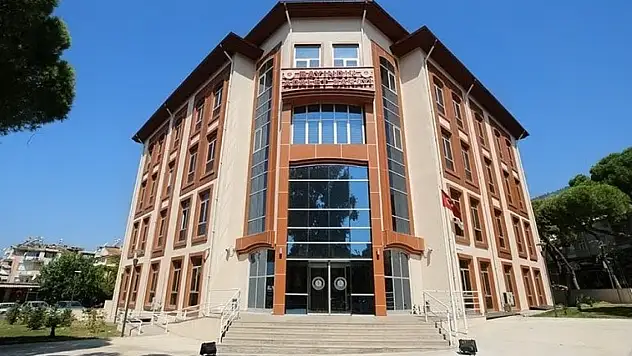 Uyuşturucu operasyonunda üç kişi gözaltına alındı