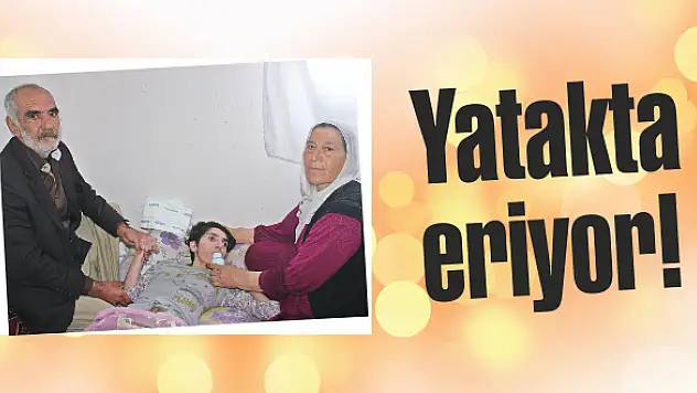 Yatakta eriyor!