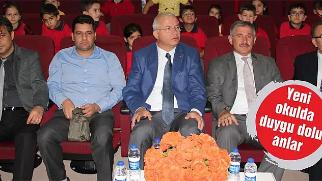 Yeni okulda duygu dolu anlar  