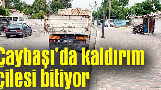 Yoldan geniş kaldırım daraltıldı