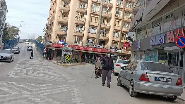 Zamdan sonra yollar yine boş kaldı