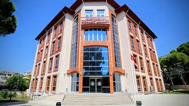 Bayındır'da otomobil ve motosiklet hırsızı yakalandı