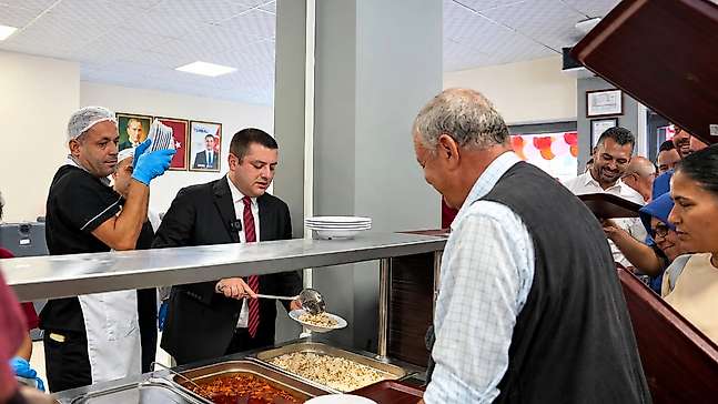 Torbalı Belediyesi'nden ihtiyaç sahiplerine haftanın 7 günü sıcak yemek desteği