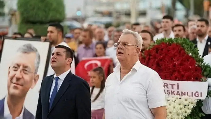 Başkan Demir ve 5 bini aşkın partili YENİ Parti'ye geçti