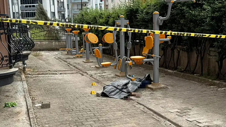 Cam silerken 4. kattan düşen adam hayatını kaybetti