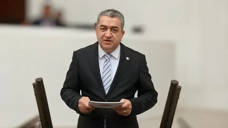 CHP’de 'Mutlak Butlan' istifaları sürüyor