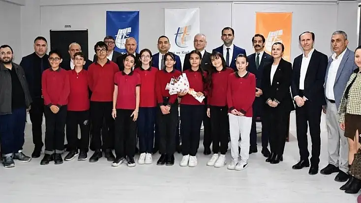 Torbalı TOKİ Ortaokulu’na robotik kodlama  sınıfı