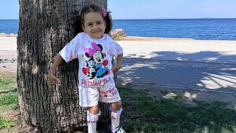 Gen tedavisi sayesinde desteksiz ayakta durabiliyor!