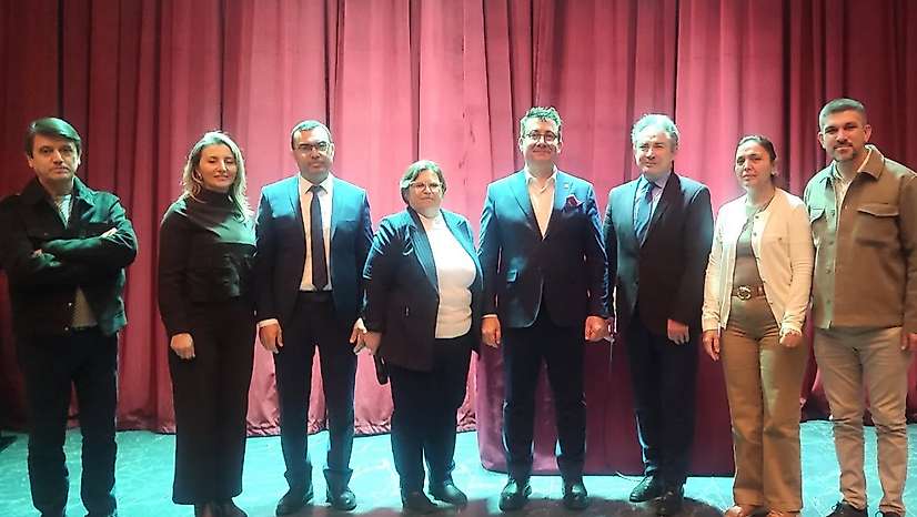 GENÇ LİDER ADAYLARINA İLHAM VEREN KONFERANS