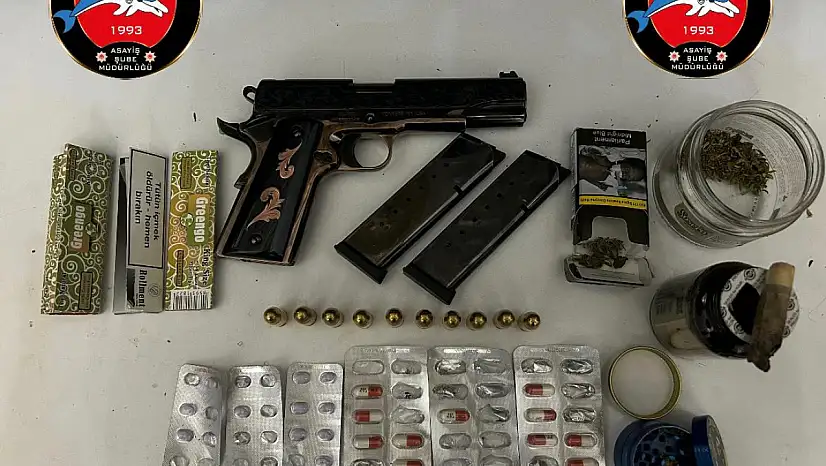 İZMİR'DE POLİSİN HAFTALIK OPERASYONUNDA 93 KİŞİ TUTUKLANDI