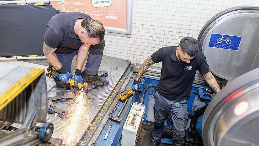 İzmir Metro'da güvenlik mesaisi