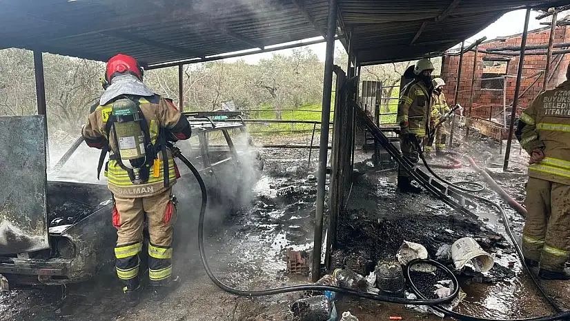 Karakızlar'da çıkan yangında hayvanlar öldü! Maddi hasar büyük