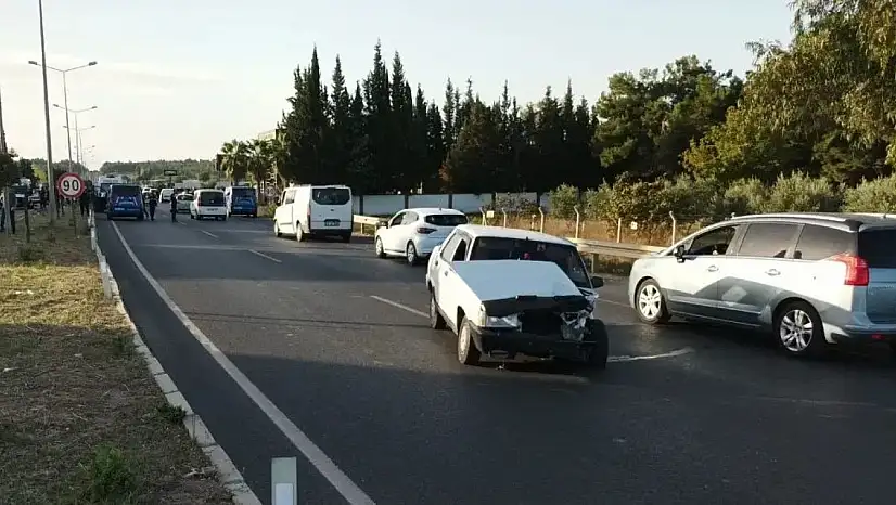 Torbalı'da tutanak tutan sürücülere otomobil çarptı: 2 kişi öldü