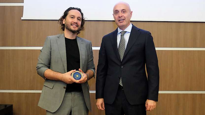 ESİAD ve Yaşar Üniversitesi geleceğin ulaşımını masaya yatırdı