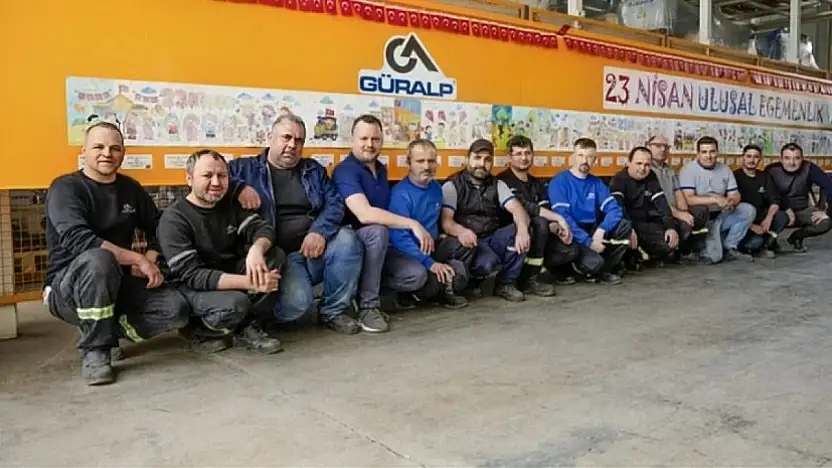 Torbalı'da çocuklar fabrikada resim sergisi açtı!