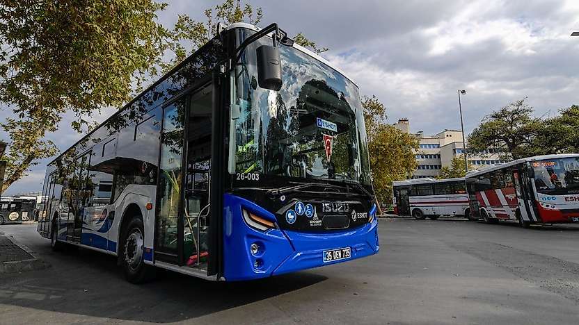 İzmir'in toplu ulaşım filosuna 111 yeni otobüs katılıyor