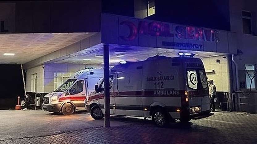 Kemalpaşa'da 80 işçi gıda zehirlenmesi şüphesiyle hastaneye başvurdu